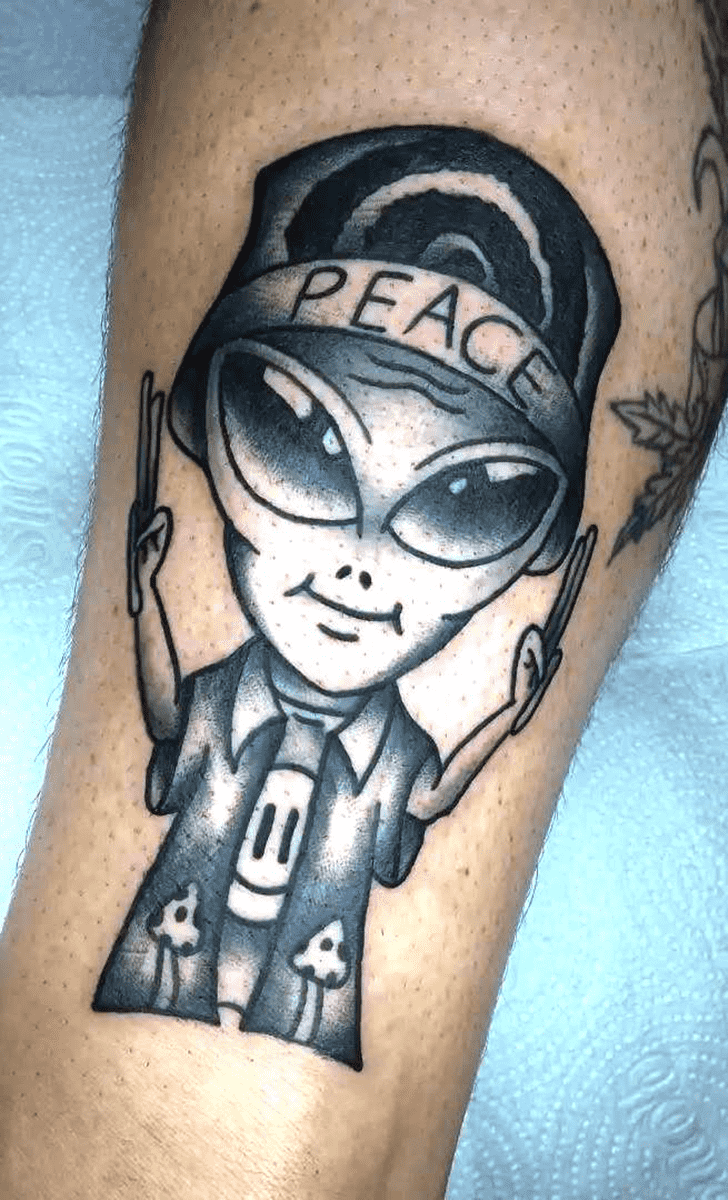 Alien Tattoo Shot