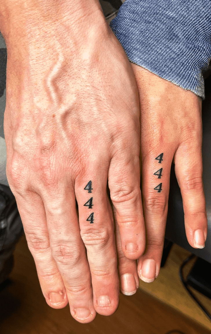 Finger Tattoo Design Image