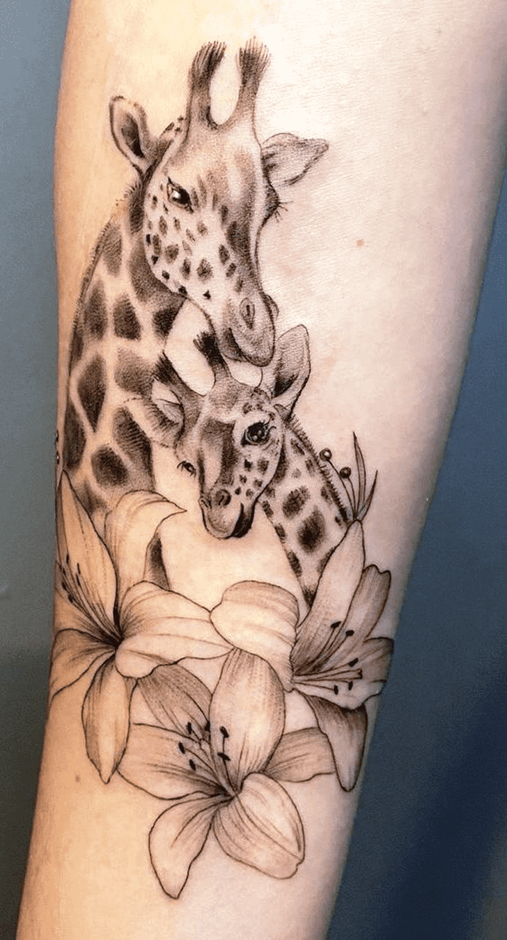 Giraffe Tattoo Photo