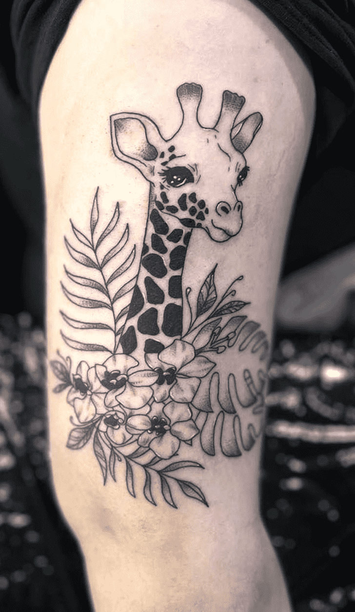 Giraffe Tattoo Shot
