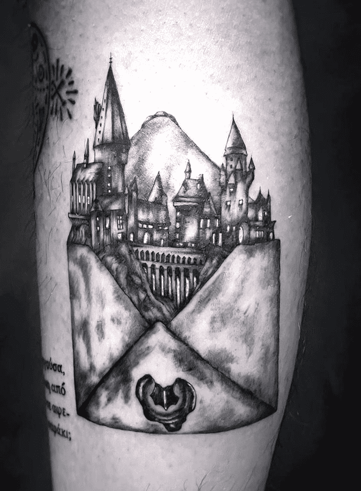 Hogwarts Tattoo Figure