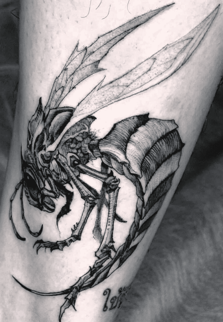 Hornet Tattoo Figure
