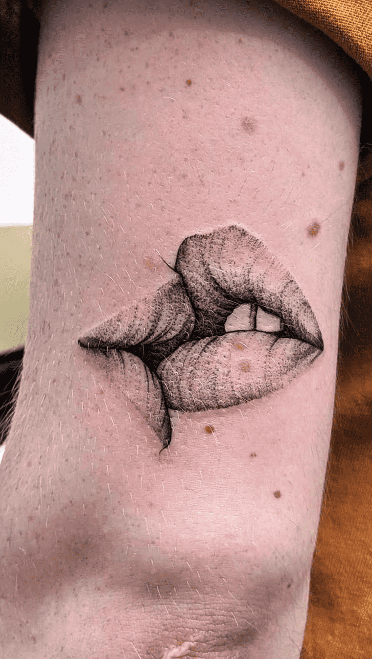 Kiss Day Tattoo Portrait