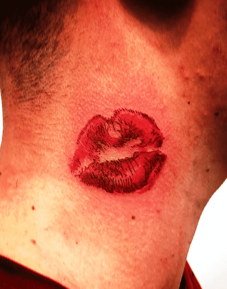 Kiss Tattoo Shot