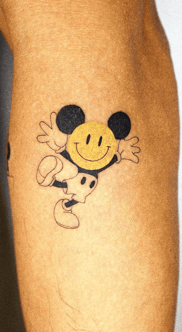 Micky Mouse Tattoo Figure