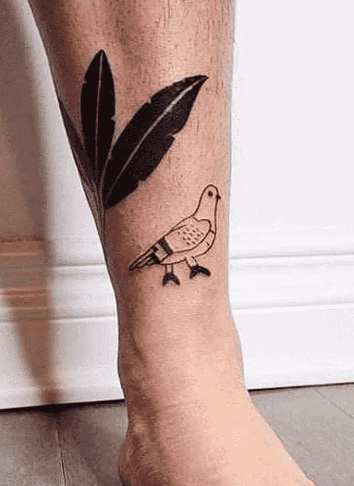 Pigeon Tattoo Photo