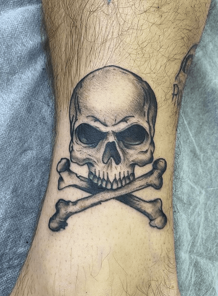 Skull And Crossbones Tattoo Design Image
