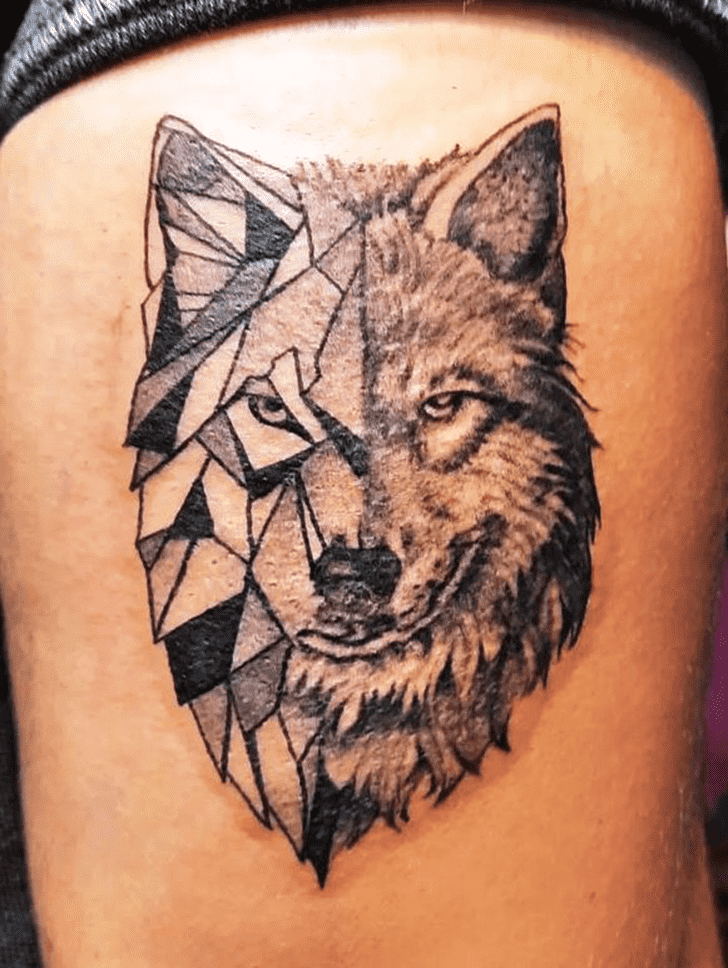 Small Wolf Tattoo Figure