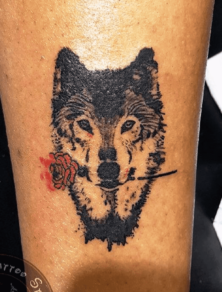 Small Wolf Tattoo Figure