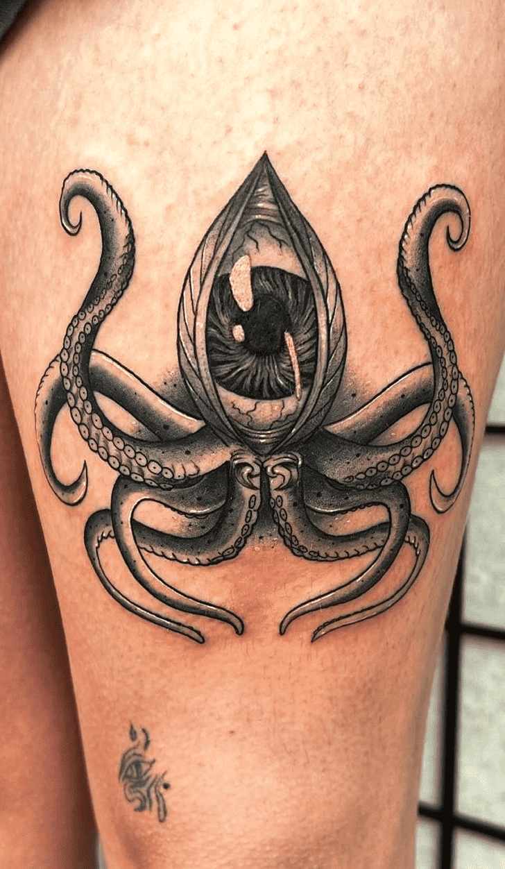 Squid Tattoo Photograph
