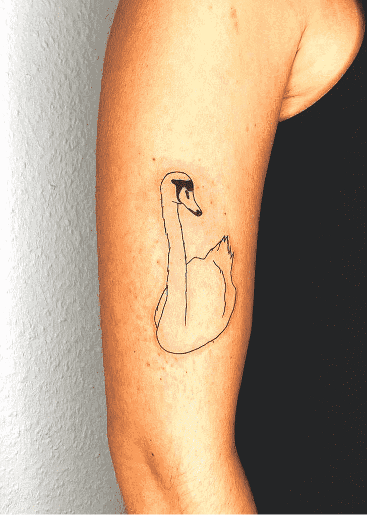 Swan Tattoo Figure