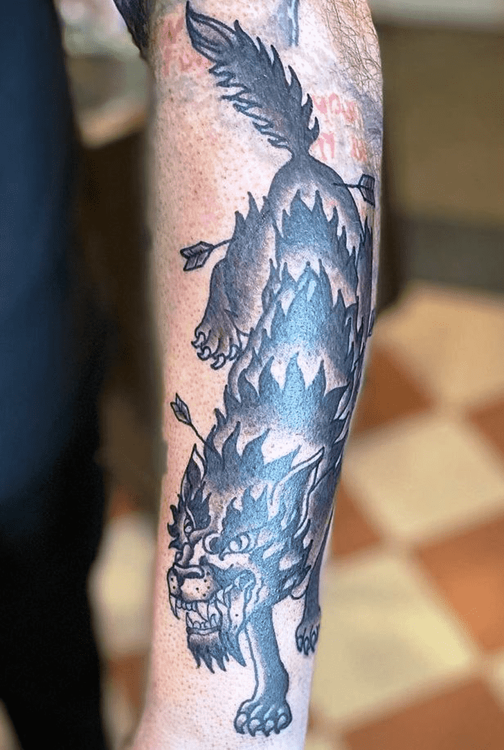 Traditional Wolf Tattoo Photos