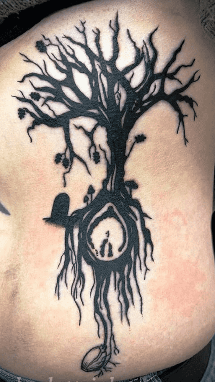 Tree Tattoo Figure