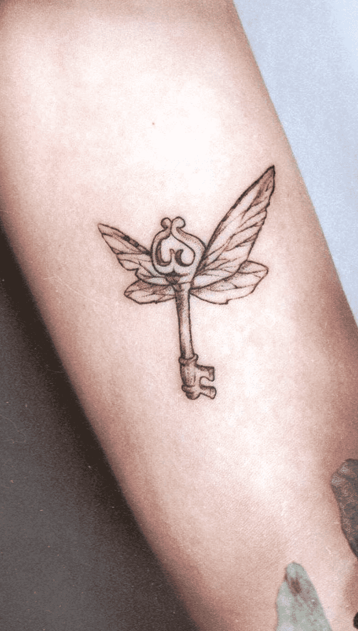 Winged Keys Tattoo Figure