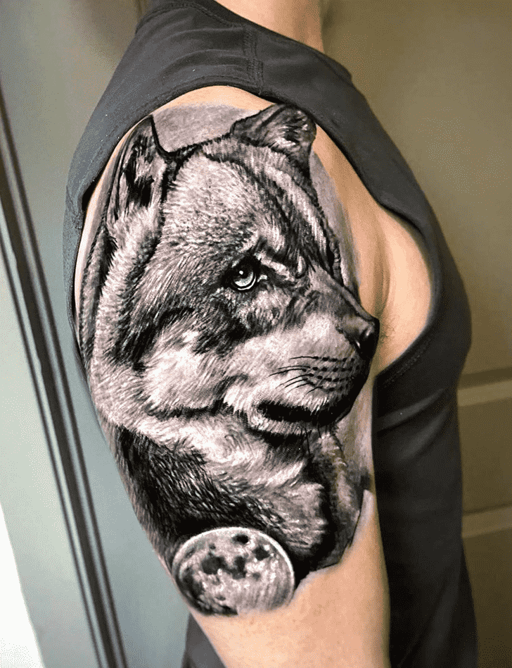 Wolf Tattoo Figure